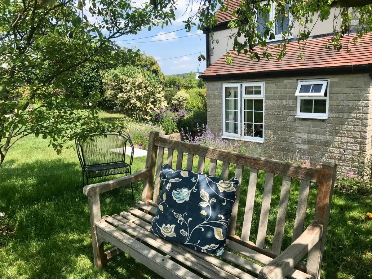 Charming Modernized Country Cottage Near Mere, Wiltshire Mere  Exteriér fotografie